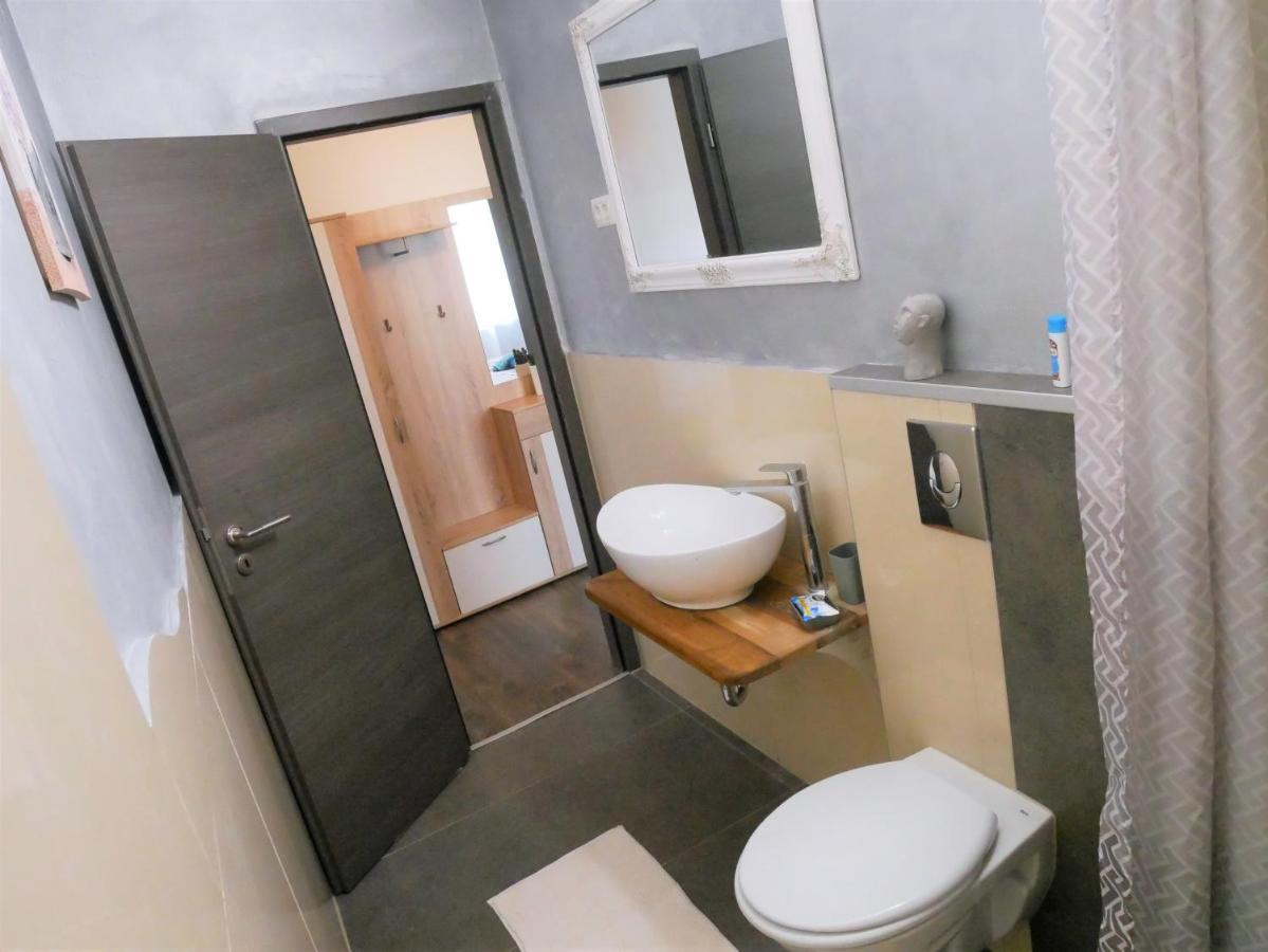 Apartments Kety Rovinj Exterior photo